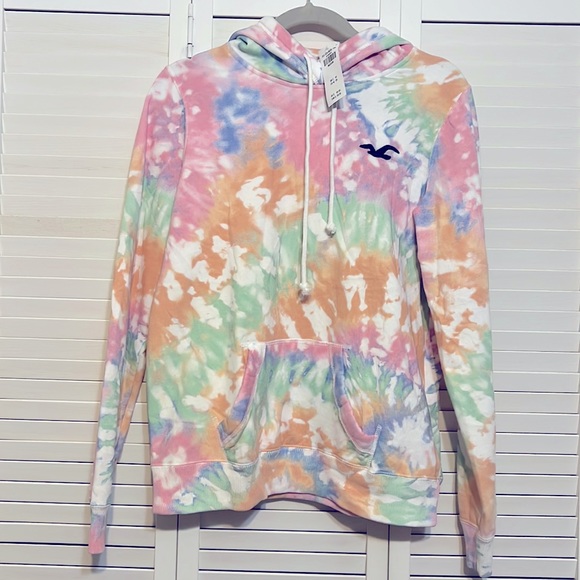 Hollister Sweaters - NWT HODDIE